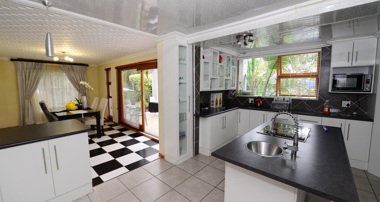 Corgi Guest House Johannesburg Dış mekan fotoğraf