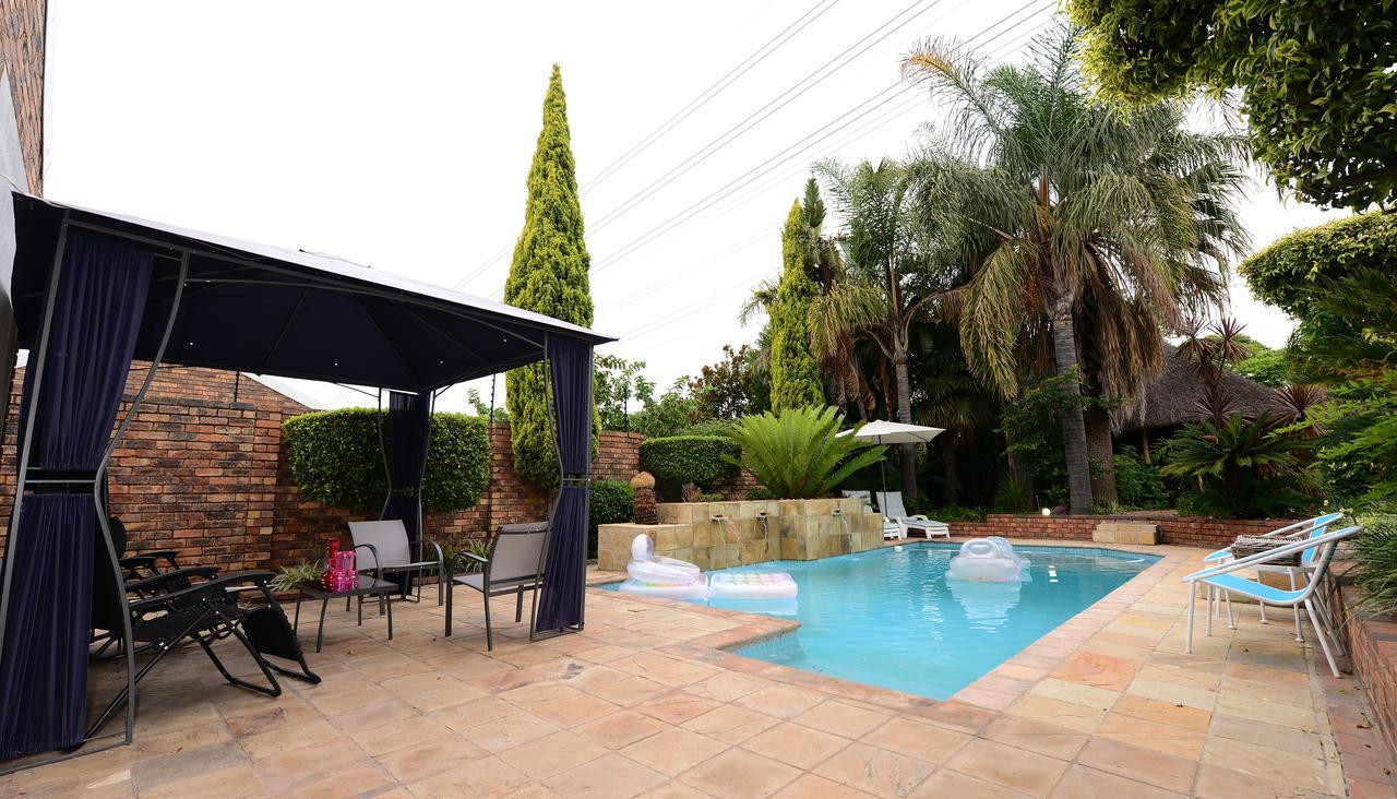 Corgi Guest House Johannesburg Dış mekan fotoğraf